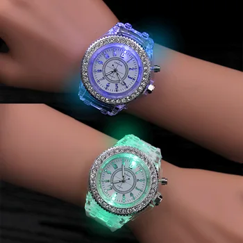 Mados Ponios Suknelės Žiūrėti Silikoninių LED Šviesos Moterų, Vyrų Sporto Laikrodžiai 7 Spalvų 
