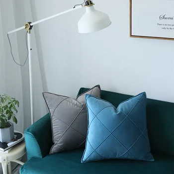 Šiuolaikinės sofos modelis kambarys minkštas supakuoti didelis grotelių užvalkalas vientisos spalvos deimantų aksomo aikštėje dekoratyvinis pagalvės užvalkalas