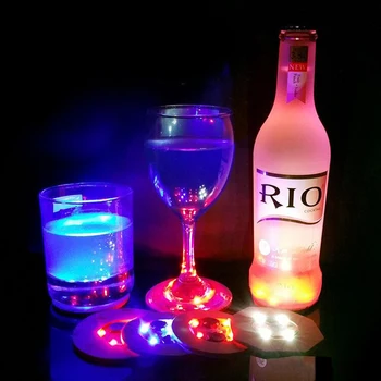 Spalvinga flash vyno butelis etiketes LED šviesos taurės lipdukai 4 šviesos spalvotu LED padėkliukai baras atostogų apdailos LED šviesos naktį