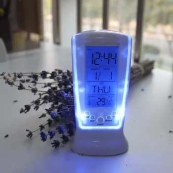 Balto Plastiko Modern Square LCD Skaitmeninis Laikrodis-Žadintuvas Kalendorius LED Ekranas, Baterija su Skaitmeninis termometras