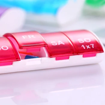 KARŠTO Nešiojamų 7 Dienų Savaitės Tabletes Organizatorius Tabletės Tablečių Laikymo Dėžutė Plastikinių Medicinos Lauke Skaldymo Sveikatos Priežiūros Priemonė