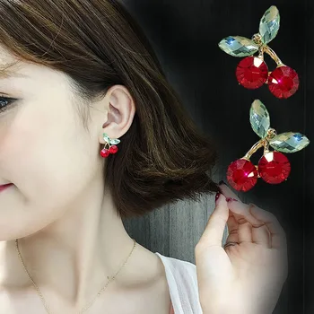 Naujas stilius saldus vaisių vyšnių ausies pakabukas mados jaunatviškas graži mergina studentų ausies nagų